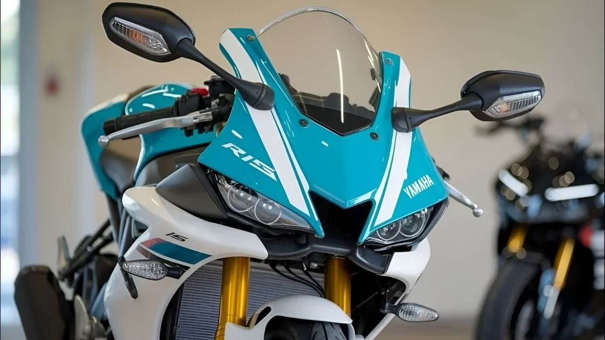 Yamaha R15 V5, Yamaha R15 review, sporty bikes 2025, R15 V5 features, daily ride comfort bike, Yamaha sports bike, R15 advanced technology, best commuter sports bike, Yamaha R15 design, R15 V5 launch 2025,